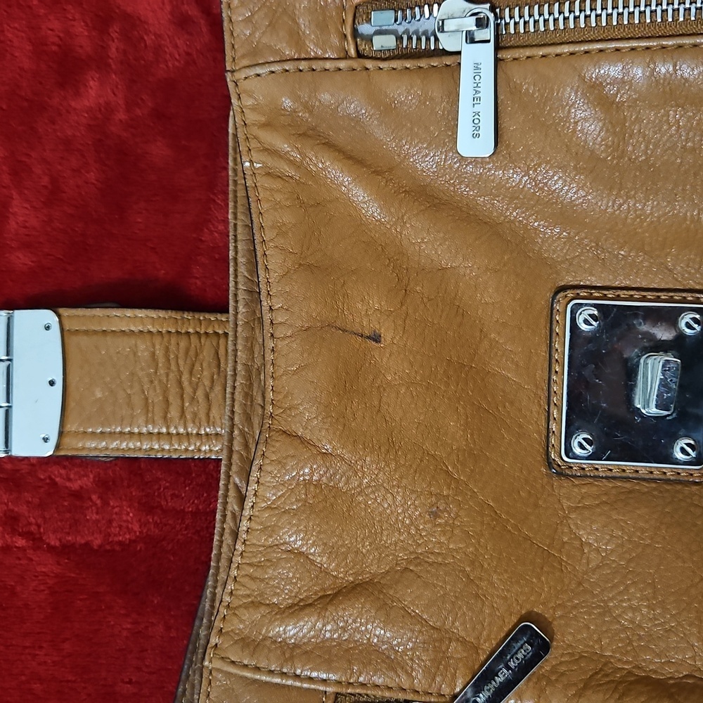 Michael Kors Tan Leather Hobo Bag - Picture 10 of 12